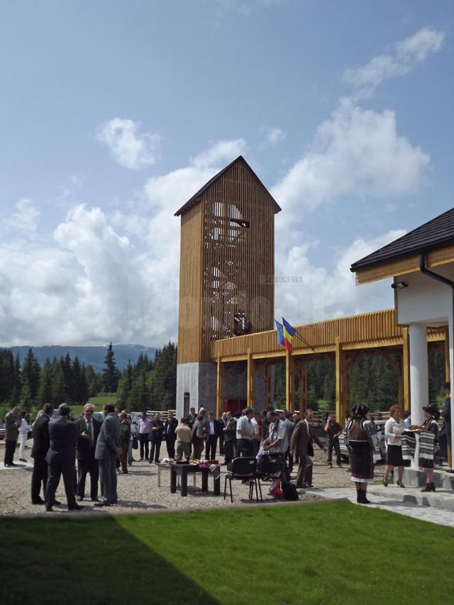 Turnul de vizualizare a zonei Călimani, inaugurat de Ziua Parcului Călimani