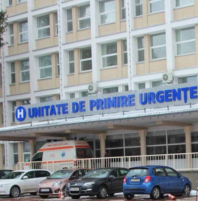 Opt persoane au ajuns la Urgenţele Spitalului Suceava după ce au mâncat ciuperci otrăvite