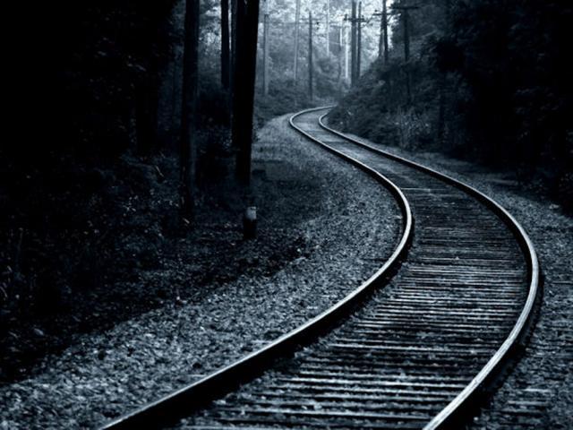 “A trecut trenul peste el...”