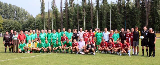 Fotbaliştii din Suceava şi Fălticeni se pregătesc pentru o nouă confruntare. Foto: Cronica de Falticeni