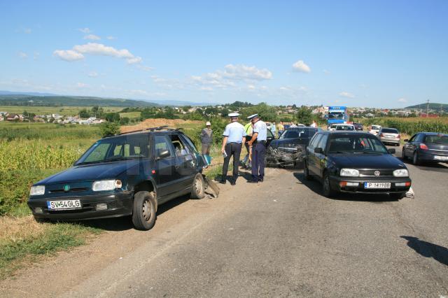 maşini implicate în accidentul în lanţ