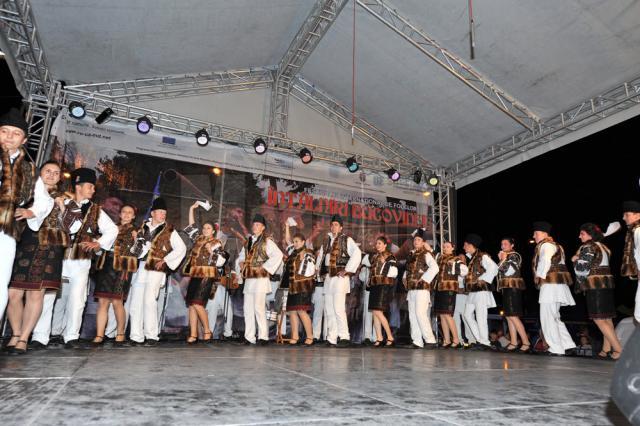 Arcanul Fundu Moldovei - Locul I - Ansambluri de cântece şi dansuri