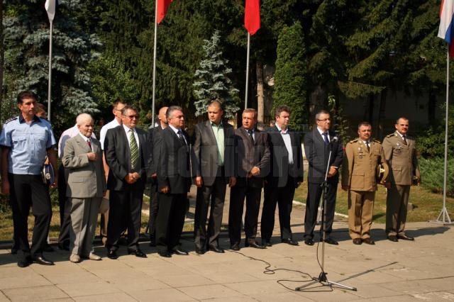 Reprezentanţii autorităţilor au participat la Ziua Imnului Naţional
