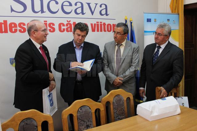 Ambasadorul Israelului în România s-a întâlnit cu autorităţile locale
