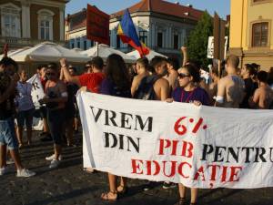 Studenţii au reclamat că tinerii din România sunt trimiși la coada vacii