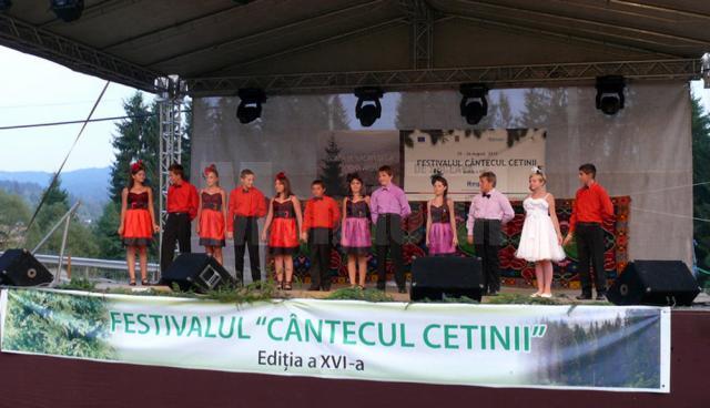 Comuna Dorna Arini va găzdui, în perioada 17-18 august, Festivalul „Cântecul cetinii”