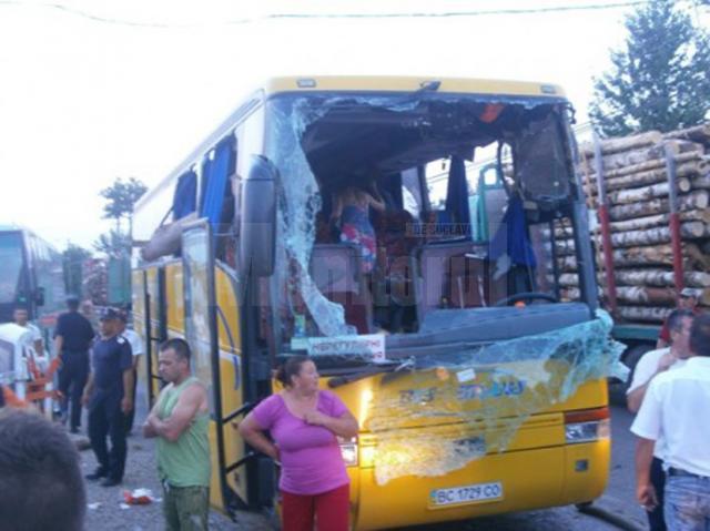 Autocarul transporta către Bucureşti 46 de turişti ucraineni. Foto: Orizont.info