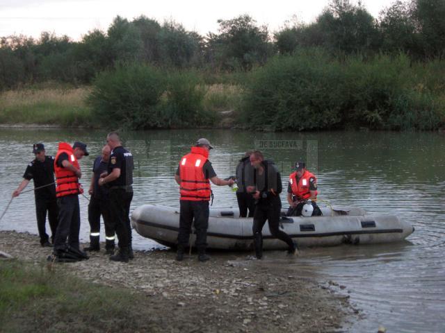 Doi tineri s-au înecat în râul Suceava
