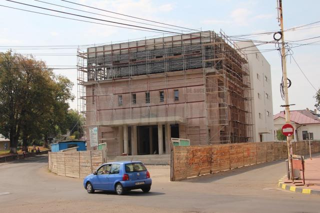 Banii necesari pentru finalizarea Centrului Cultural Bucovina nu pot fi accesaţi