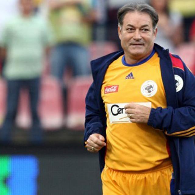 Fostul fotbalist Costică Ştefănescu s-a sinucis