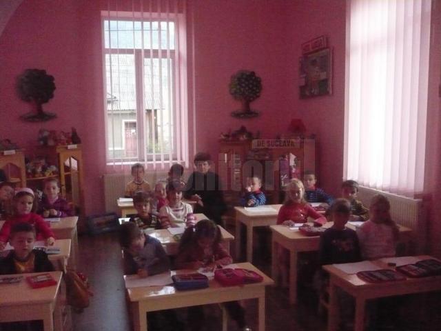 Anul şcolar viitor va începe cu o grădiniţă în minus în judeţul Suceava