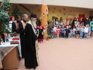 160 de copii au început ieri cursurile Grădiniţei cu Program Prelungit „Sfântul Ioan cel Nou”