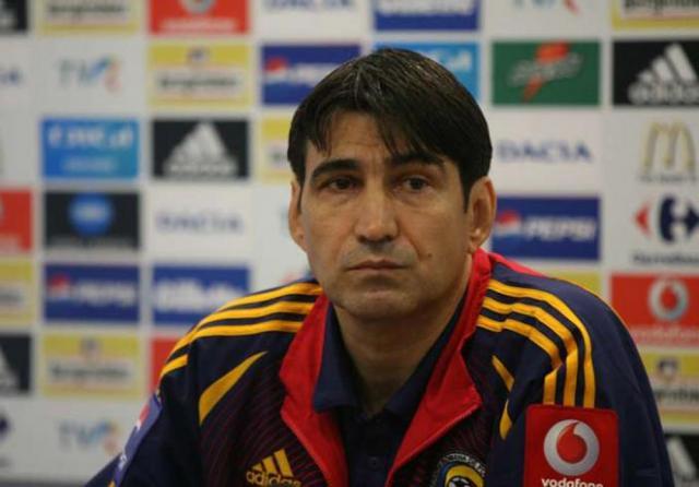 Victor Piţurcă: "S-a încheiat prima luptă, acum vine lupta a doua, cu Turcia, echipă care îşi joacă ultima şansă la baraj”