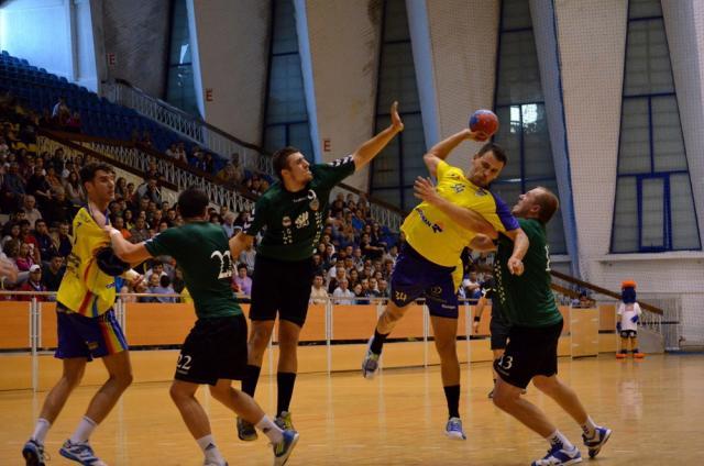 Meciul de la Bacău a fost echilibrat timp de 40 de minute. Foto: Sportbacaul.ro