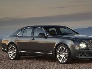 Bentley lucrează la cel mai luxos cabriolet din lume