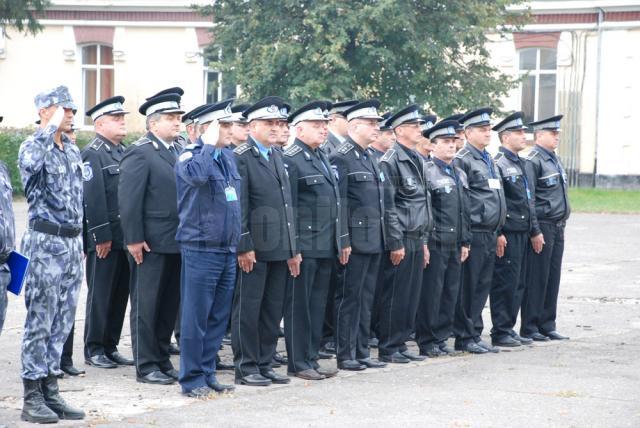 23 de poliţişti locali sunt pregătiţi la Şcoala de Jandarmi Fălticeni, până pe 13 decembrie