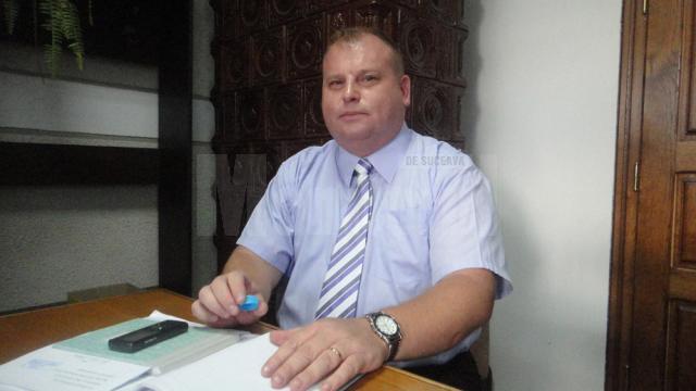 Inspectorii Agenţiei Naţionale de Integritate au constatat că Romeo Adrian Răuţu era atât funcţionar în cadrul Poliţiei Locale, cât şi director la Servicii Comunale