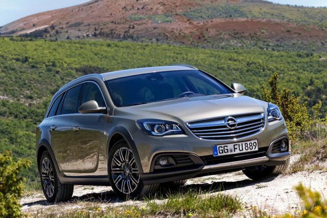 Opel introduce noul Insignia Country Tourer