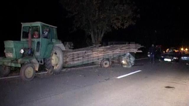 Un tânăr mort, alţi trei răniţi, din cauza unui inconştient care conducea un tractor cu remorcă nesemnalizată