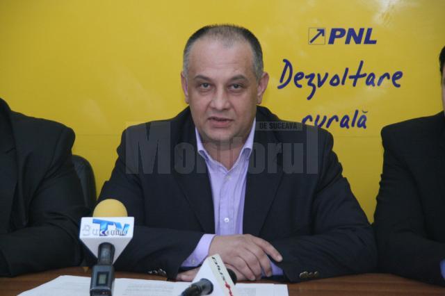 Preşedinte al Organizaţiei Judeţene Suceava a PNL, deputatul Alexandru Băişanu