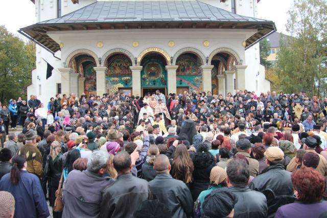 Slujba de înmormântare a preotului Vasile Nutu