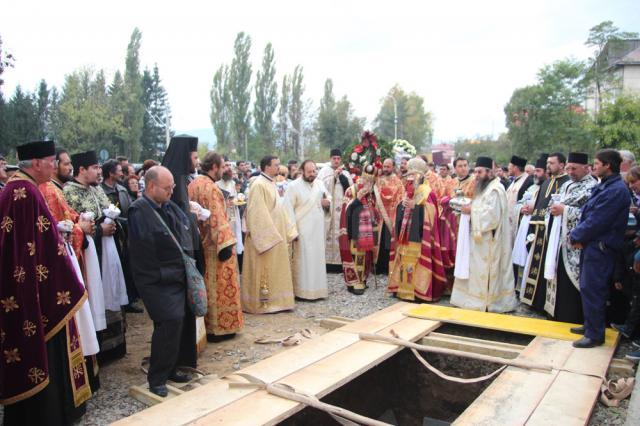 Slujba de înmormântare a preotului Vasile Nutu