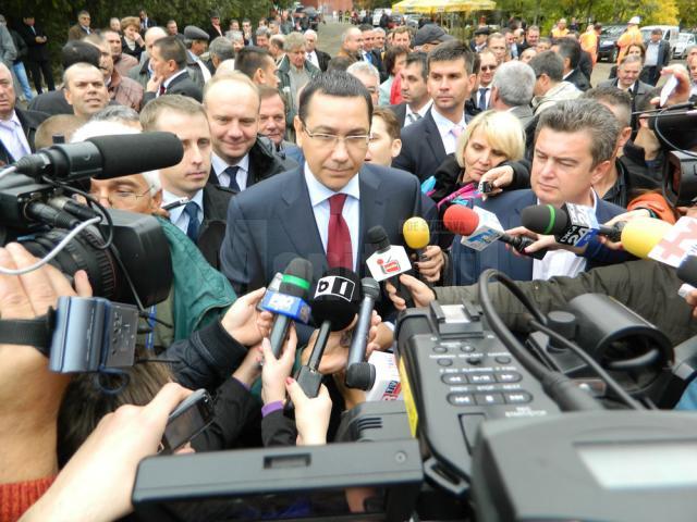 Prezent la eveniment, premierul Victor Ponta a promis că totul se va finaliza în termen de un an de zile, până în 2014