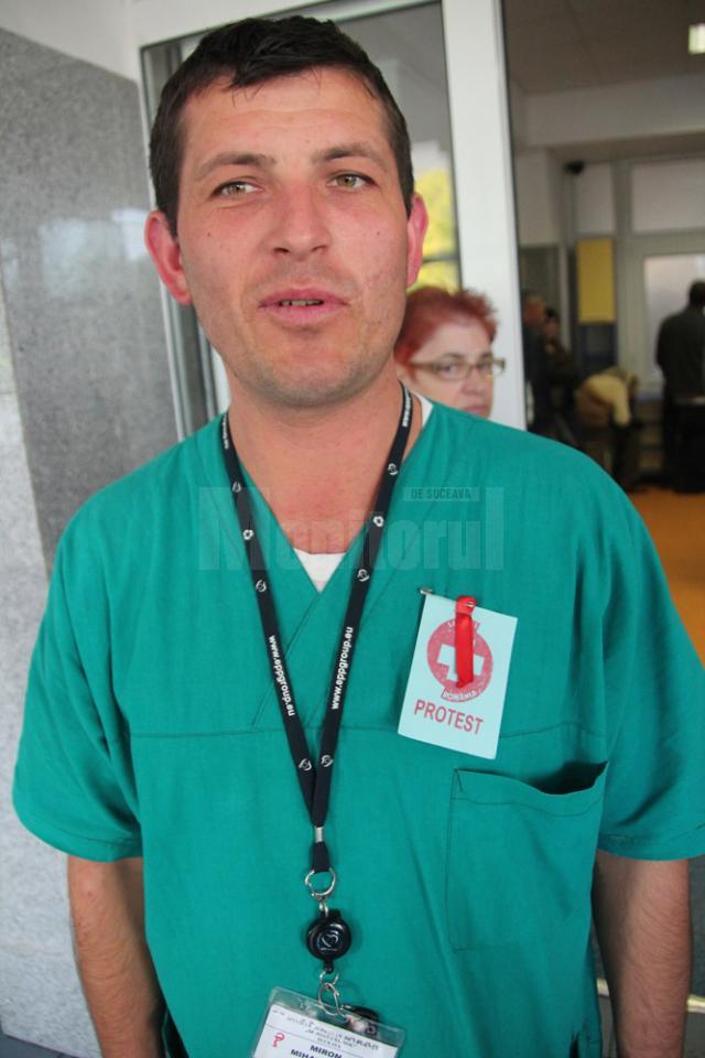 Angajaţii din Sănătatea suceveană vor să poarte cocardele în piept până în ziua marşului de la Bucureşti