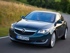 Opel Insignia bifează performanța cu motorul biturbo de 195 CP