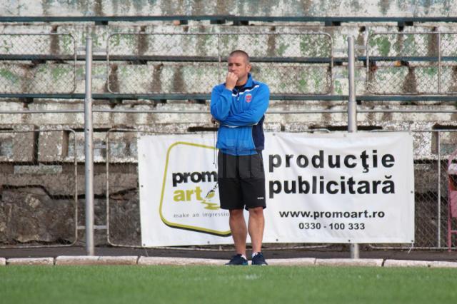 Antrenorul Dănuţ Mândrilă nu a scăpat de emoţii decât la finalul confruntării cu Sporting