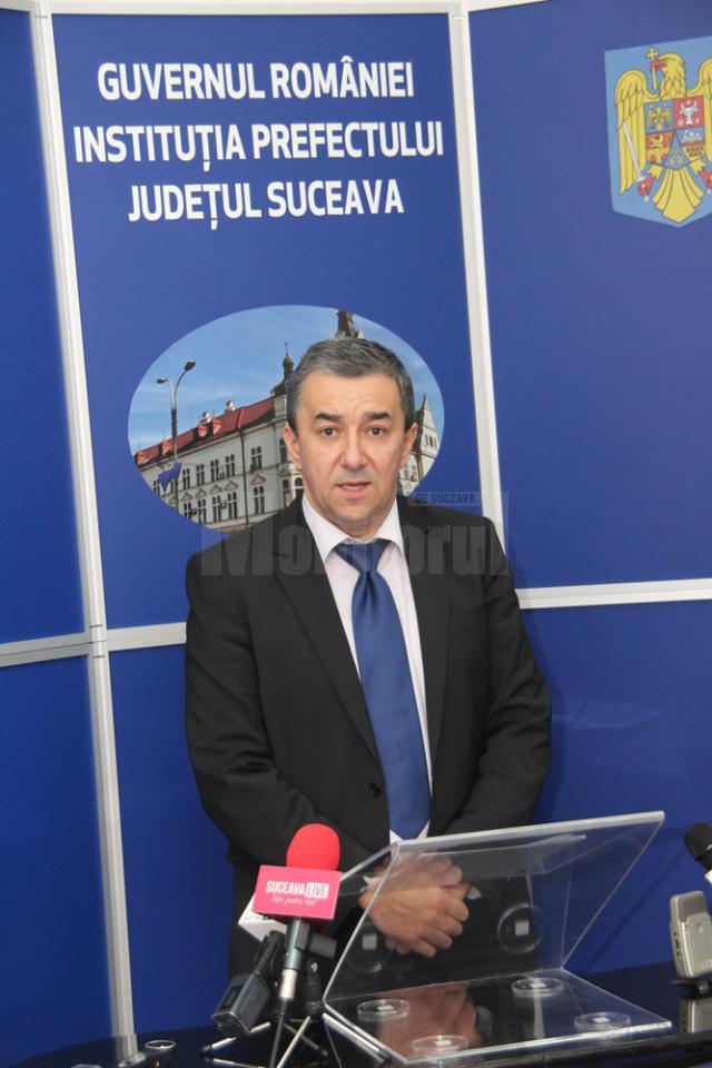 Sinescu apelează la instanţă pentru a-l determina pe primarul din Slatina să aloce bani pentru o şcoală
