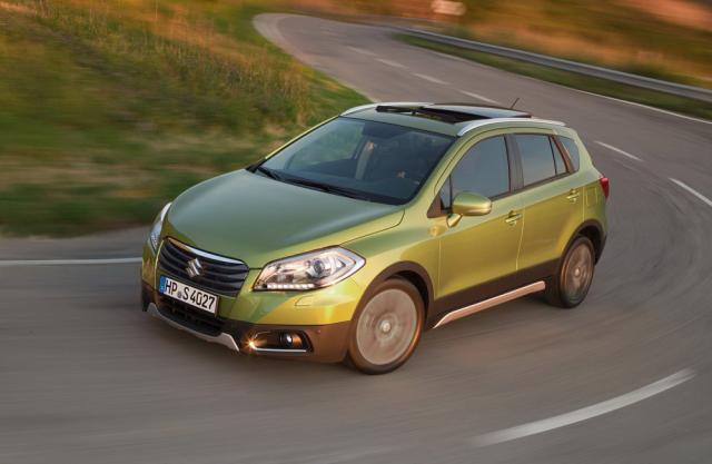 Suzuki SX4 își schimbă aspectul