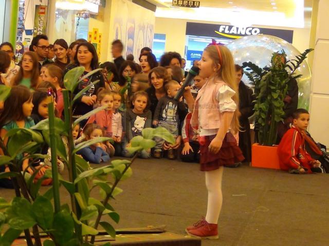 Copii de la Palatul Copiilor în spectacol la Iulius Mall