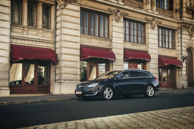 Noul Opel Insignia vine cu sisteme moderne și meniu în limba română