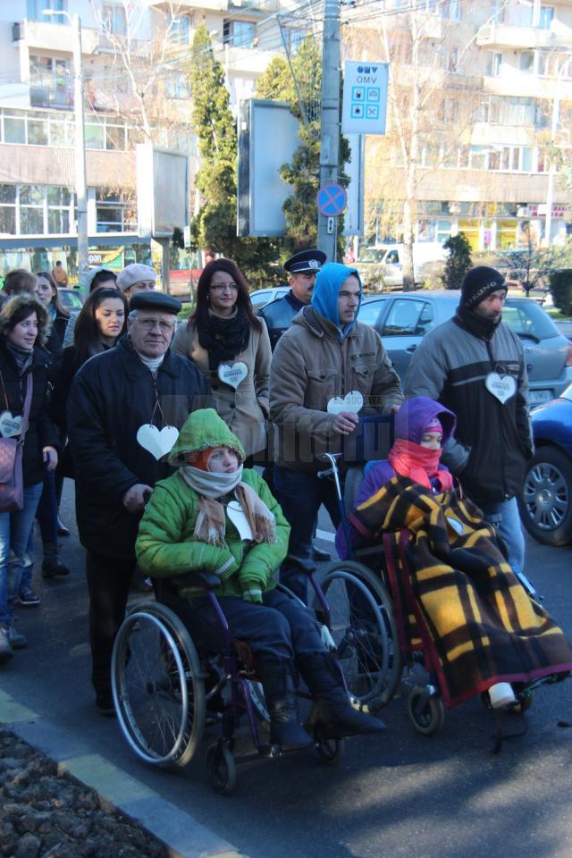 Sute de persoane au participat ieri la Marşul „Pledoarie pentru demnitate”