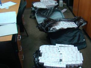 Au dispărut 52 de baxuri de ţigări din Camera de Corpuri Delicte a Poliţiei Rădăuţi
