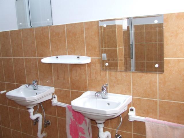 Toaleta de la şcoala cu clasele I-IV din Adâncata a fost modernizată