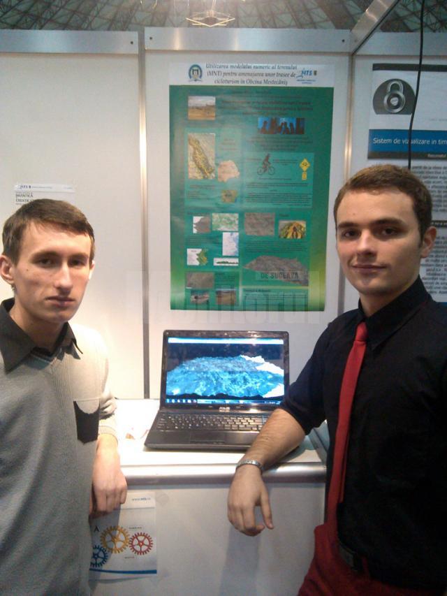Mircea Ceobanu şi Dorin Miron au realizat un proiect prin care au identificat un ciclotraseu turistic în zona Obcinei Mestecăniş