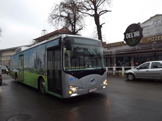 Autobuzul electric pe străzile Sucevei