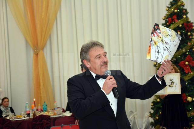 Marius Ursaciuc, prezentatorul Galei „Top 10 Suceveni”. Foto: Artistul