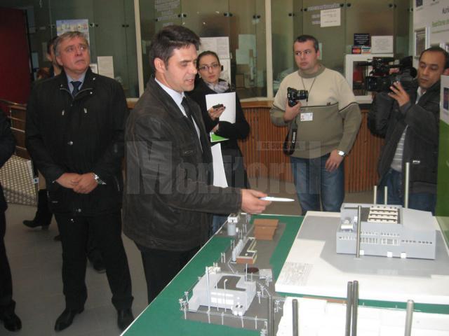 În august 2012, directorul de producţie Ionel Stolnicu, le arăta ziariştilor din Focşani o machetă a viitoarei centrale