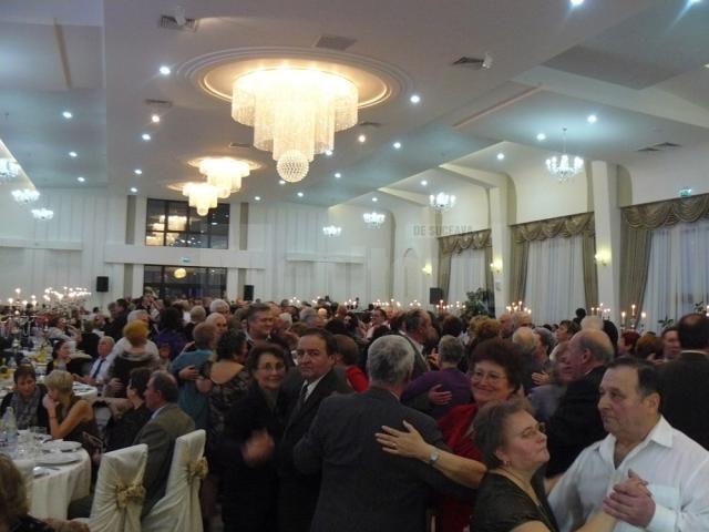 Casa de Ajutor Reciproc a Pensionarilor (CARP) Suceava organizează, pentru al şaptelea an consecutiv, Revelionul Pensionarilor