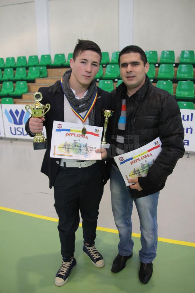 O parte din sportivii premiați pentru performanțele din 2013