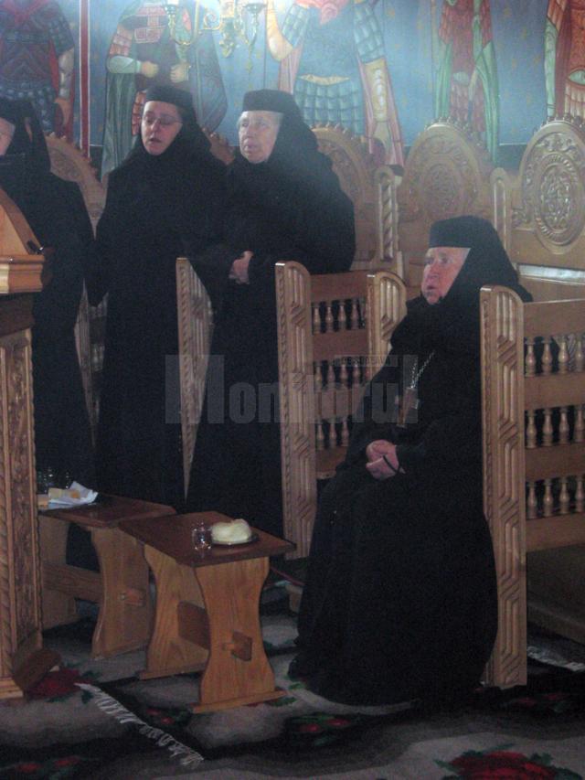 Hram la Mănăstirea Voroneţ de ziua Sf. Daniil Sihastrul
