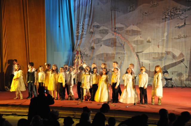 „Iarna a nins cu talente” în spectacolul de Crăciun organizat de Şcoala Gimnazială Nr. 1 din Suceava