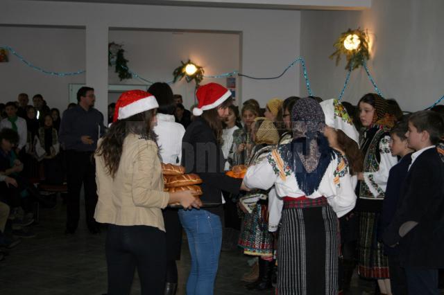 ,,Tradiţii şi obiceiuri de iarnă”, la Colegiul Tehnic ,,Samuil Isopescu”