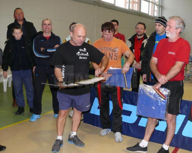 Turneul de tenis de la Fălticeni a adunat pestte 80 de sportivi