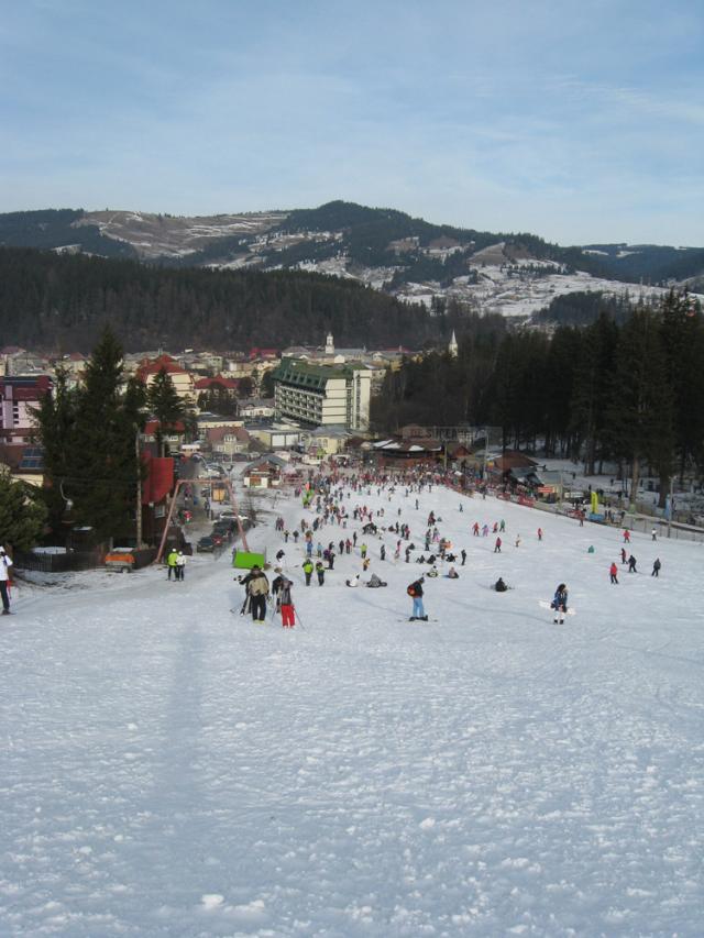 Vatra Dornei, una dintre cele mai căutate staţiuni turistice din România