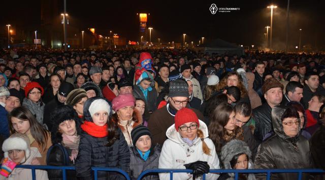 Peste 10.000 de suceveni au sărbătorit Revelionul în aer liber, cu muzică și focuri de artificii