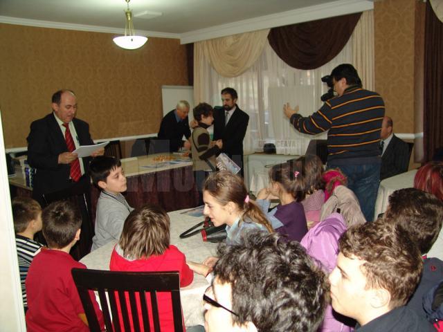 Festivitatea de premiere a fost moderată de prof. dr. Petru Crăciun